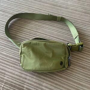 Olive green everywhere belt bag lululemon